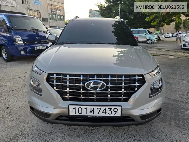 Hyundai Venue 1.6 Modern VIN: KMHRB813ELU023595 Lot: 38172449