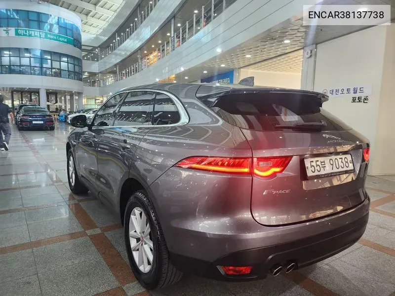 ENCAR38137738 Jaguar F-Pace 20D Portfolio