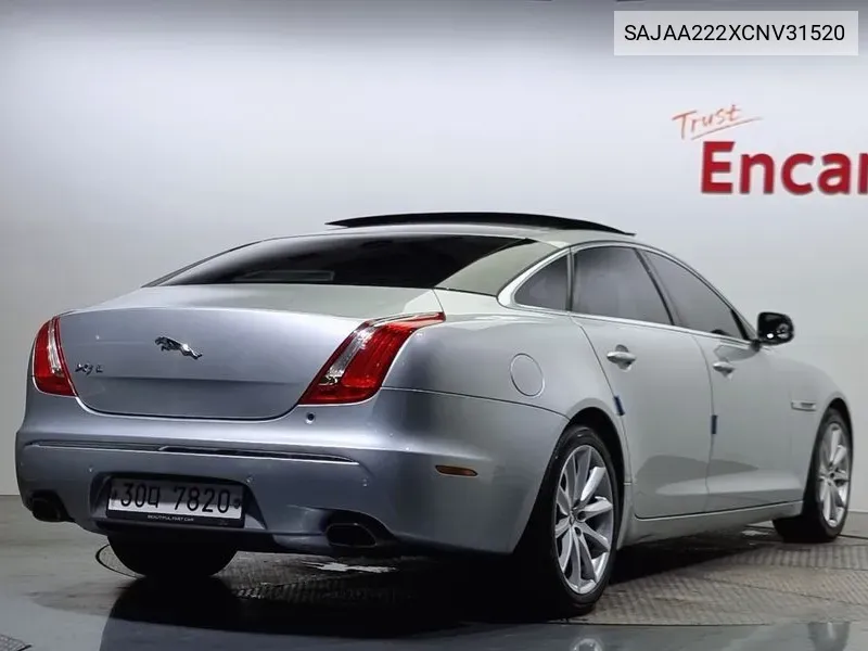 Jaguar All New Xj 3.0D Premium Luxury Lwb X351 VIN: SAJAA222XCNV31520 Lot: 38000851