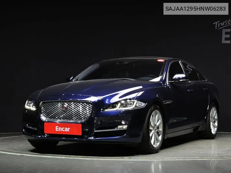 SAJAA1295HNW06283 Jaguar All New Xj 3.0D Premium Luxury Swb X351