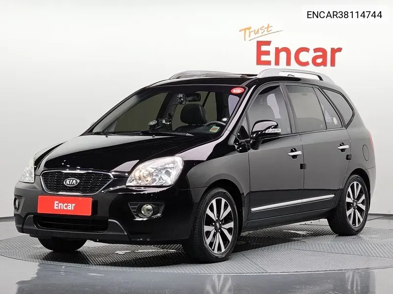 Kia New Carens Lpi 2.0 Glx Top-Of-The-Line Model VIN: ENCAR38114744 Lot: 38114744