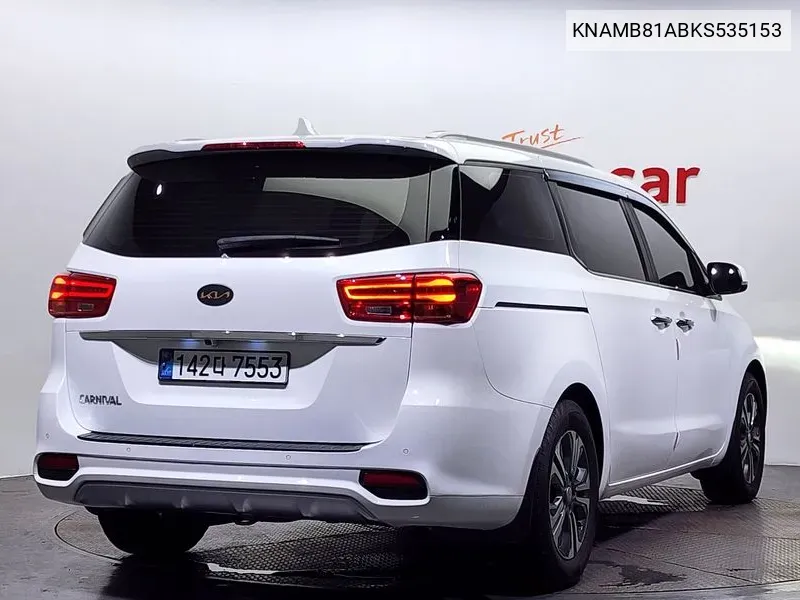 Kia The New Carnival 9-Seater Luxury VIN: KNAMB81ABKS535153 Lot: 38187094