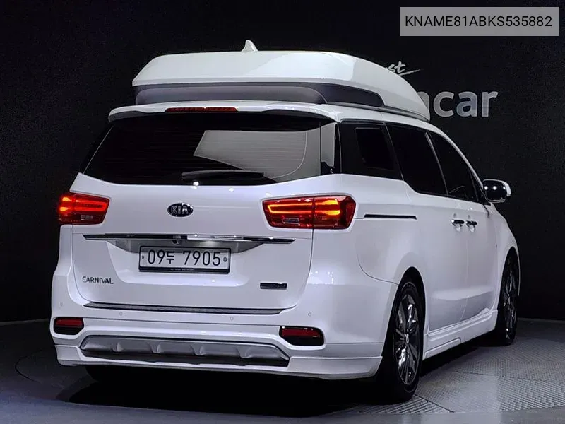 Kia The New Carnival 9-Seater High Limousine Noblesse Special VIN: KNAME81ABKS535882 Lot: 38176898