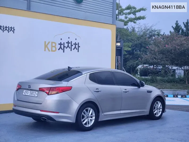 KNAGN411BBA Kia K5 2.0 Deluxe