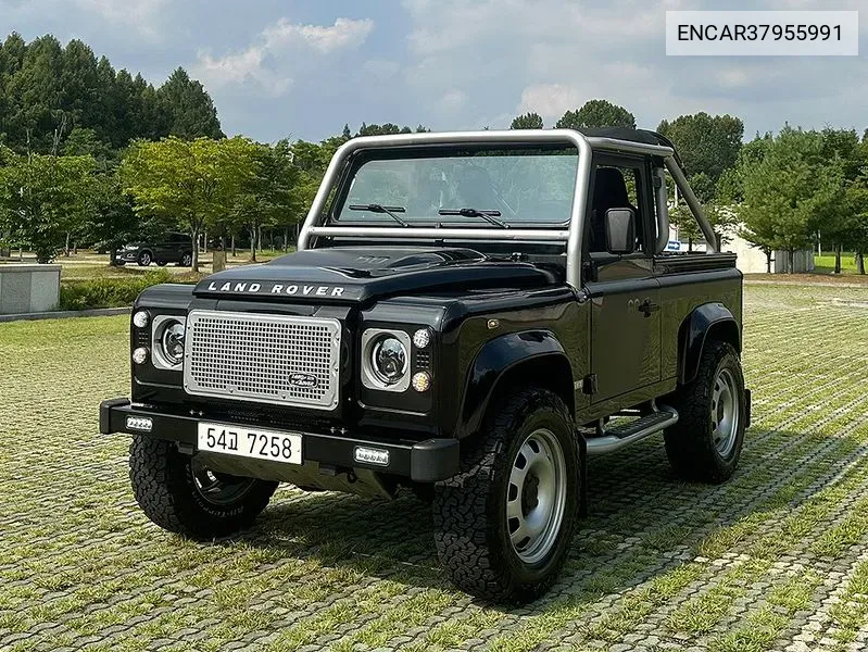 Land Rover Defender 90, 2009 VIN: ENCAR37955991 Lot: 37955991