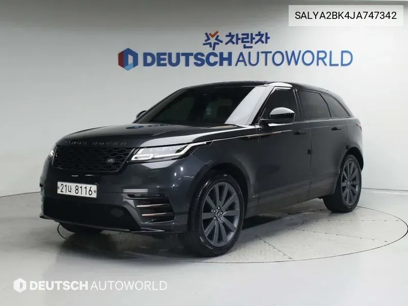 Land Rover Range Rover Velar 3.0 D300 R-Dynamic Hse VIN: SALYA2BK4JA747342 Lot: 38022061