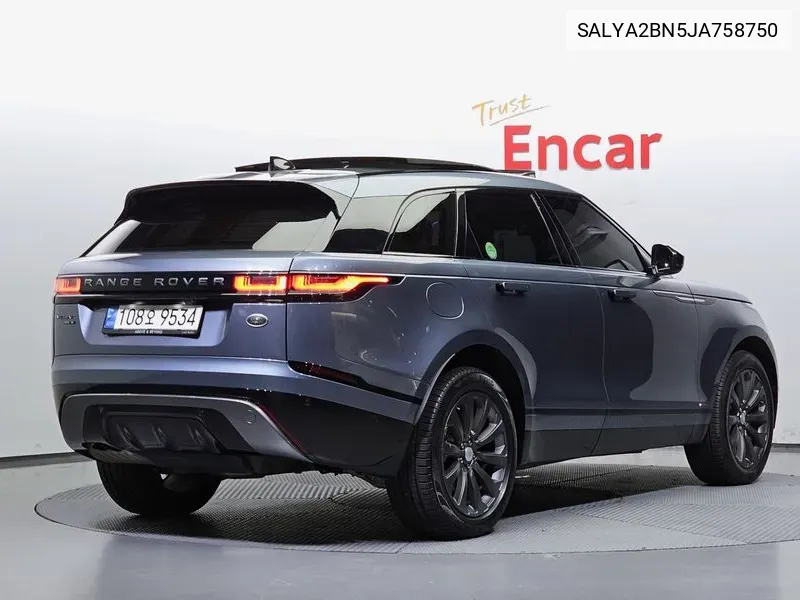 SALYA2BN5JA758750 Land Rover Range Rover Velar 2.0 D240 R-Dynamic Se