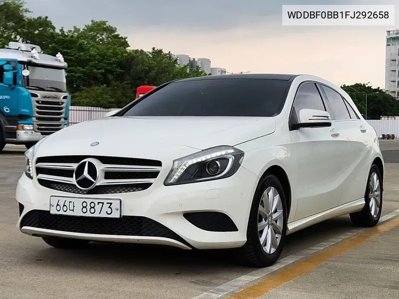 Benz A-Class W176 A200 Cdi Style VIN: WDDBF0BB1FJ292658 Lot: 38160311