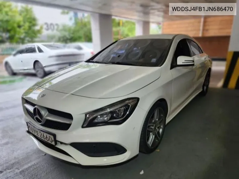 Mercedes Cla-Class C117 Cla220 Amg Line VIN: WDDSJ4FB1JN686470 Lot: 38184506