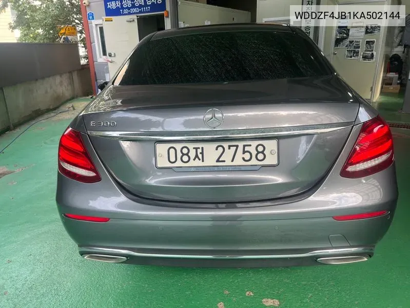 Mercedes E-Class W213 E300 Avantgarde VIN: WDDZF4JB1KA502144 Lot: 38192146