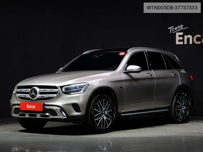 Mercedes Glc-Class X253 Glc300E 4Matic VIN: W1N0G5DB-37737333 Lot: 37737333