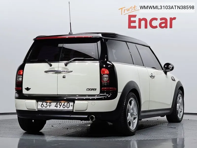 Mini Cooper Clubman Basic 1St Generation VIN: WMWML3103ATN38598 Lot: 38185954