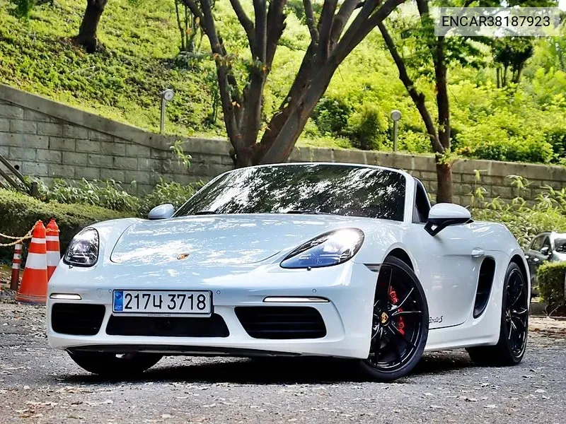 Porsche 718 Boxster S 2.5 VIN: ENCAR38187923 Lot: 38187923