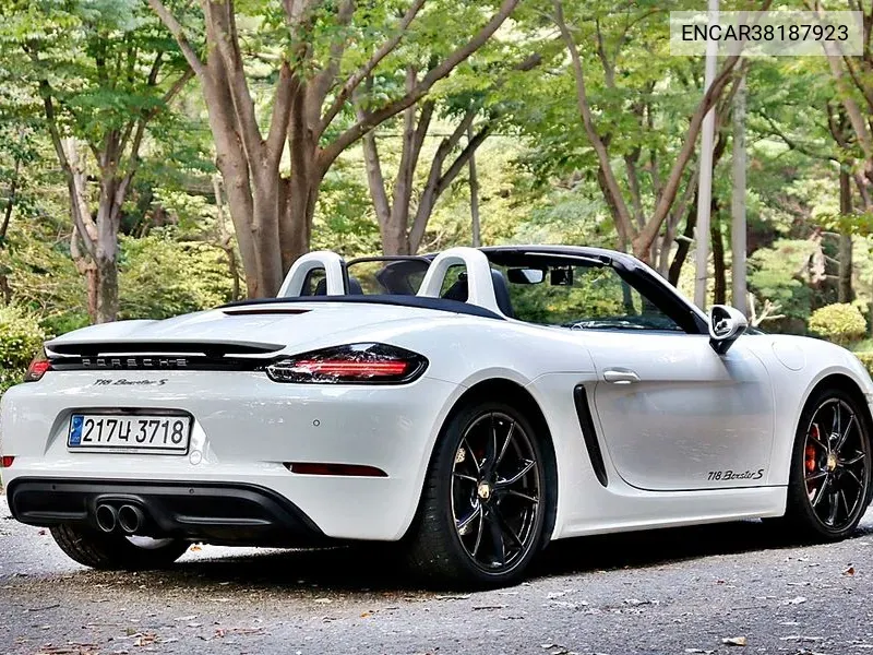 Porsche 718 Boxster S 2.5 VIN: ENCAR38187923 Lot: 38187923