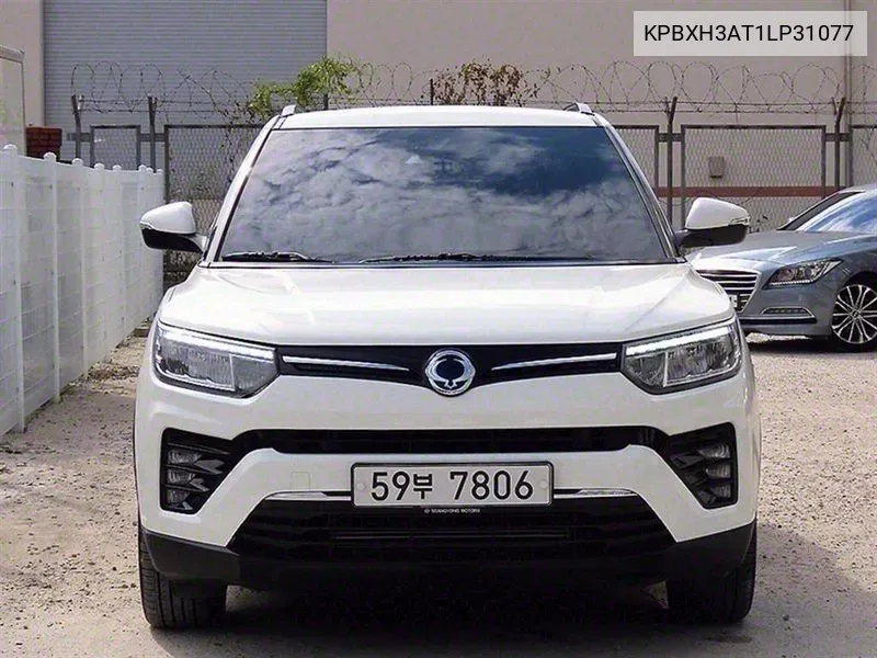 KPBXH3AT1LP31077 Kg Mobility (Ssangyong) Very New Tivoli Gasoline 1.5 2Wd V5