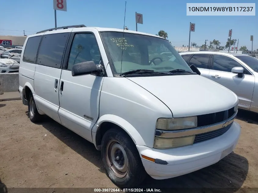 2000 Chevrolet Astro VIN: 1GNDM19W8YB117237 Lot: 39872644