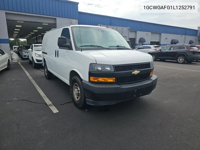 2020 Chevrolet Express G2500 VIN: 1GCWGAFG1L1252791 Lot: 40363500