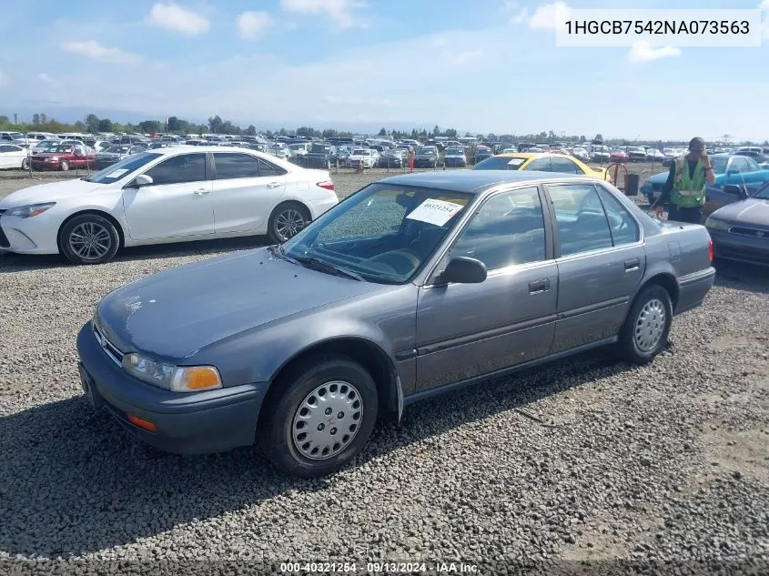 1HGCB7542NA073563 1992 Honda Accord Dx