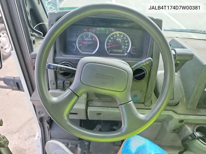 JALB4T174D7W00381 2013 Isuzu Npr