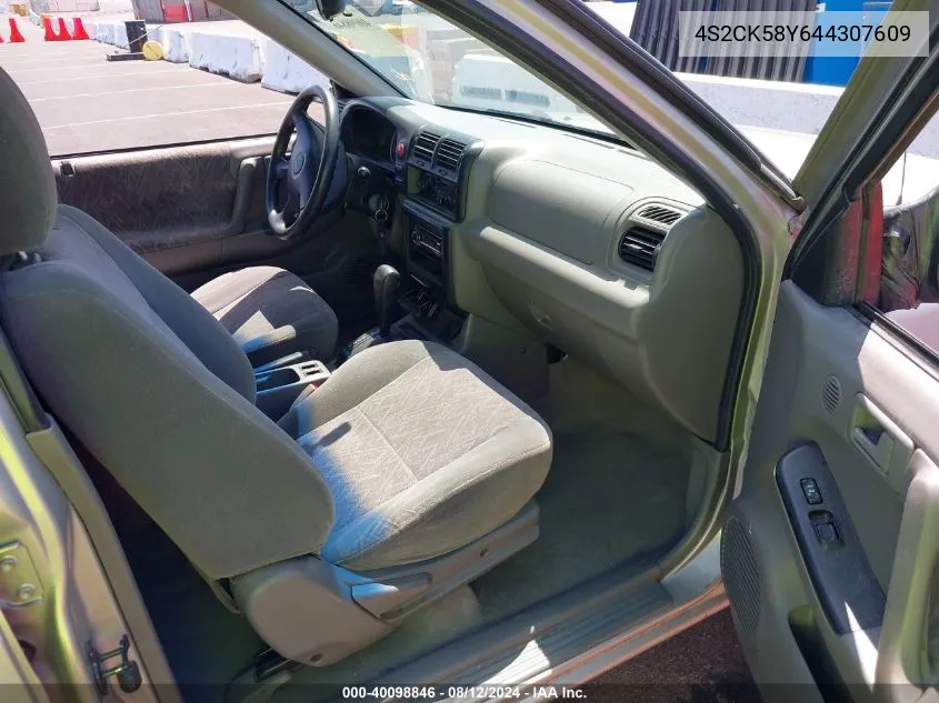 4S2CK58Y644307609 2004 Isuzu Rodeo S 3.5L V6