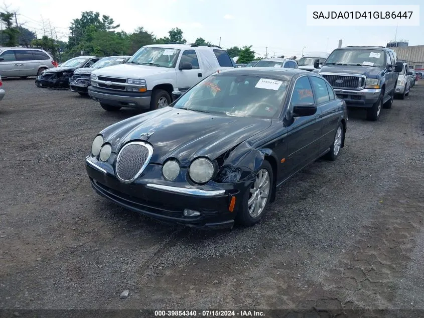 2001 Jaguar S-Type 4.0L V8 VIN: SAJDA01D41GL86447 Lot: 39854340