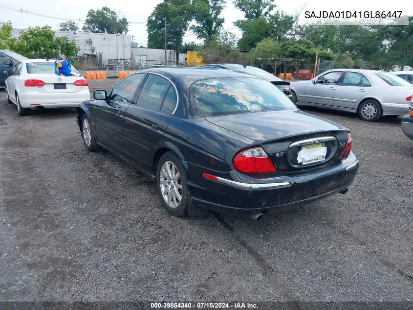 2001 Jaguar S-Type 4.0L V8 VIN: SAJDA01D41GL86447 Lot: 39854340