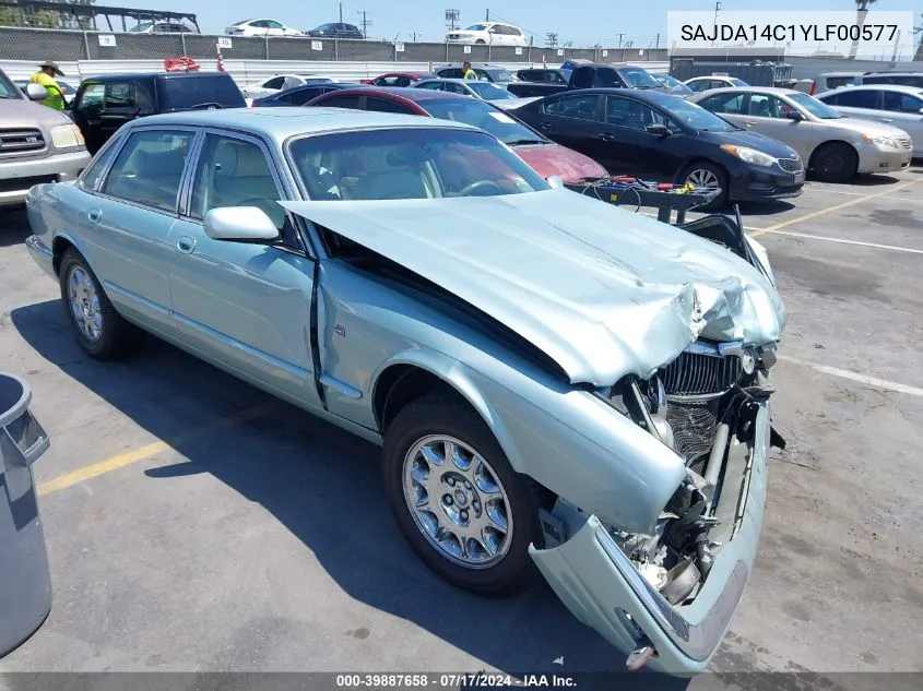 SAJDA14C1YLF00577 2000 Jaguar Xj8