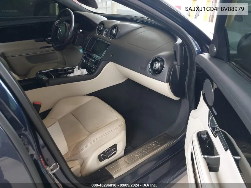 SAJXJ1CD4F8V88979 2015 Jaguar Xj