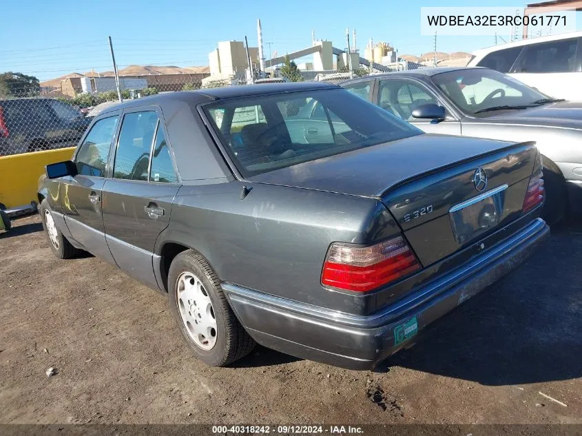 1994 Mercedes-Benz E 320 VIN: WDBEA32E3RC061771 Lot: 40318242