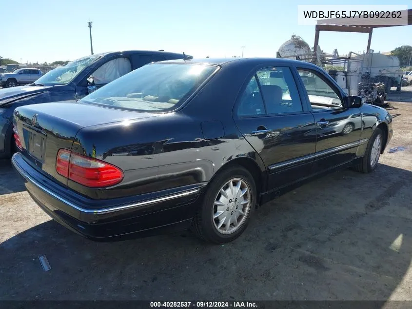 2000 Mercedes-Benz E 320 VIN: WDBJF65J7YB092262 Lot: 40282537