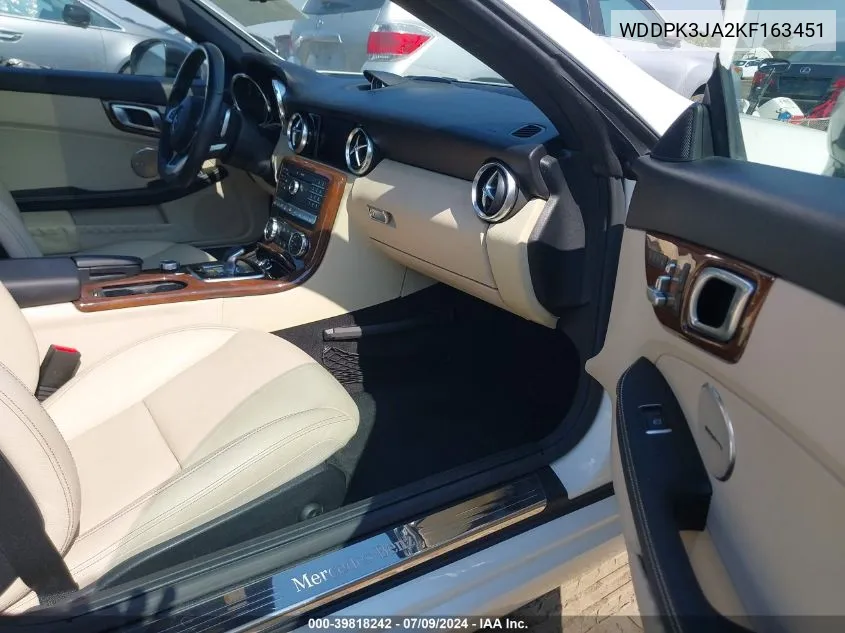 WDDPK3JA2KF163451 2019 Mercedes-Benz Slc 300