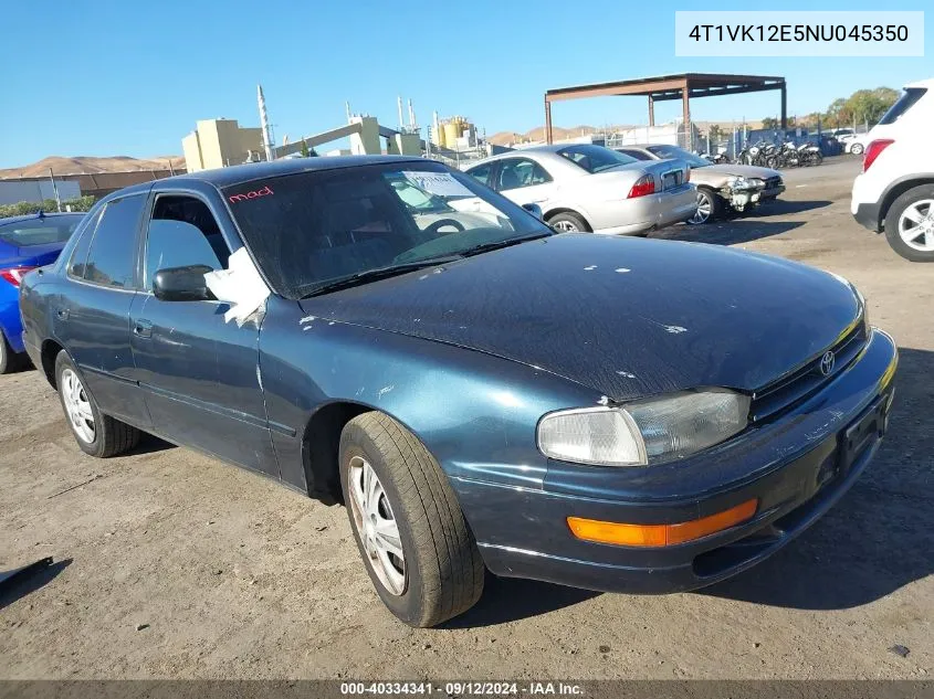 4T1VK12E5NU045350 1992 Toyota Camry Le