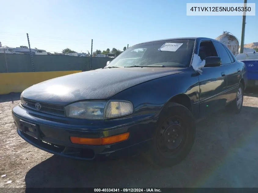 4T1VK12E5NU045350 1992 Toyota Camry Le