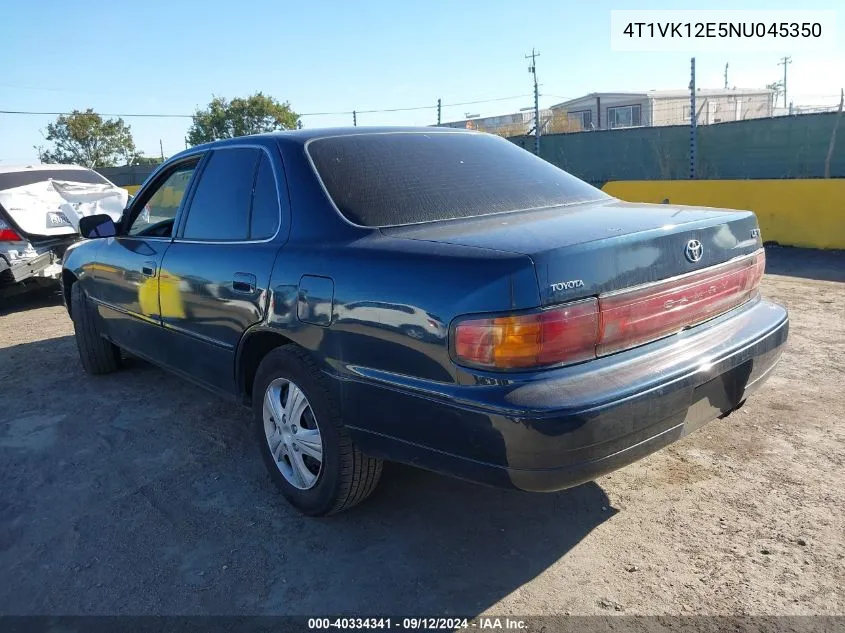 1992 Toyota Camry Le VIN: 4T1VK12E5NU045350 Lot: 40334341