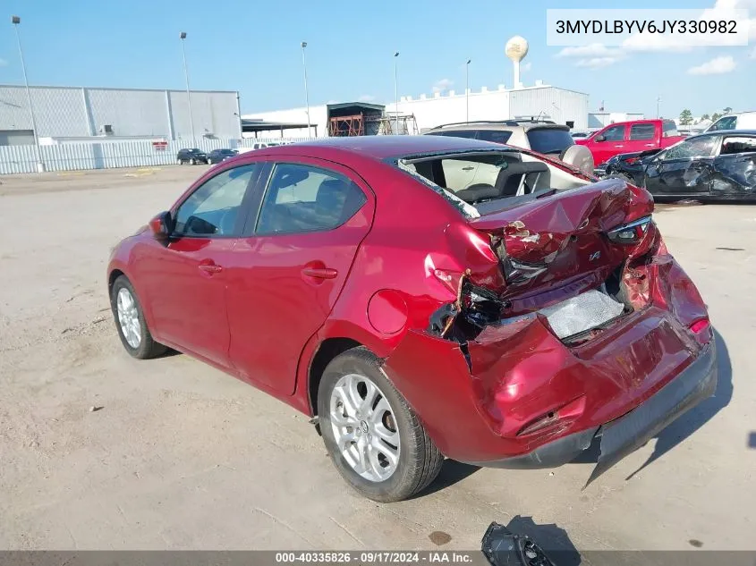 3MYDLBYV6JY330982 2018 Toyota Yaris Ia